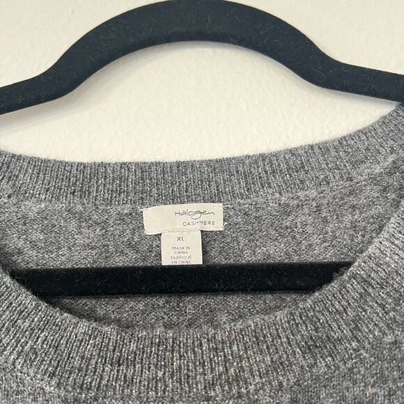 Halogen Grey Polka Dot Cashmere Crewneck Sweater - Picture 3 of 5